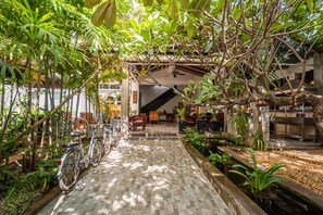 Property entrance - Landing Zone Boutique Hotel (Siem Reap)