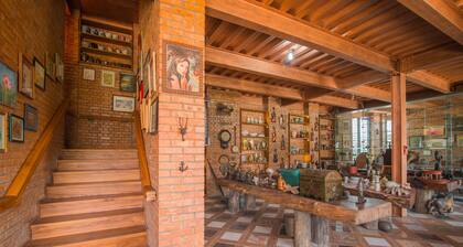 Royal Airstrip Hotel