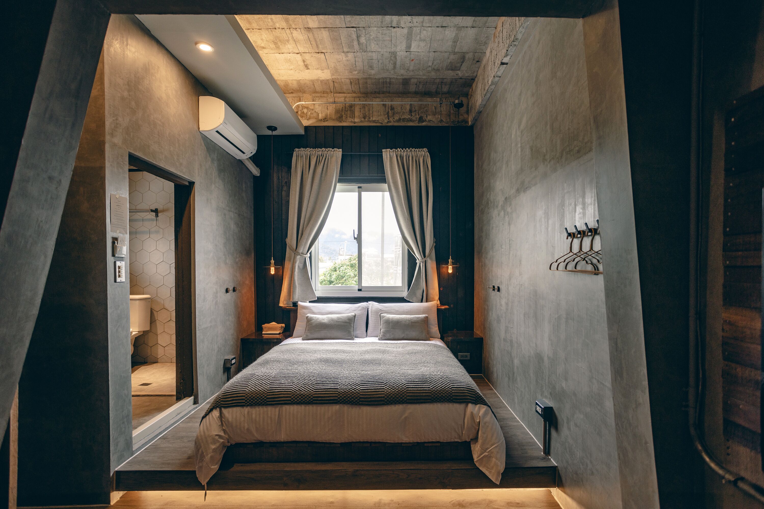 Standard Double Room | Free WiFi, bed sheets