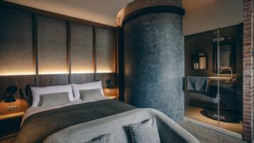 Double Room | Free WiFi, bed sheets