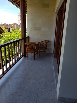 Vila família, 2 quartos | Terraço/pátio