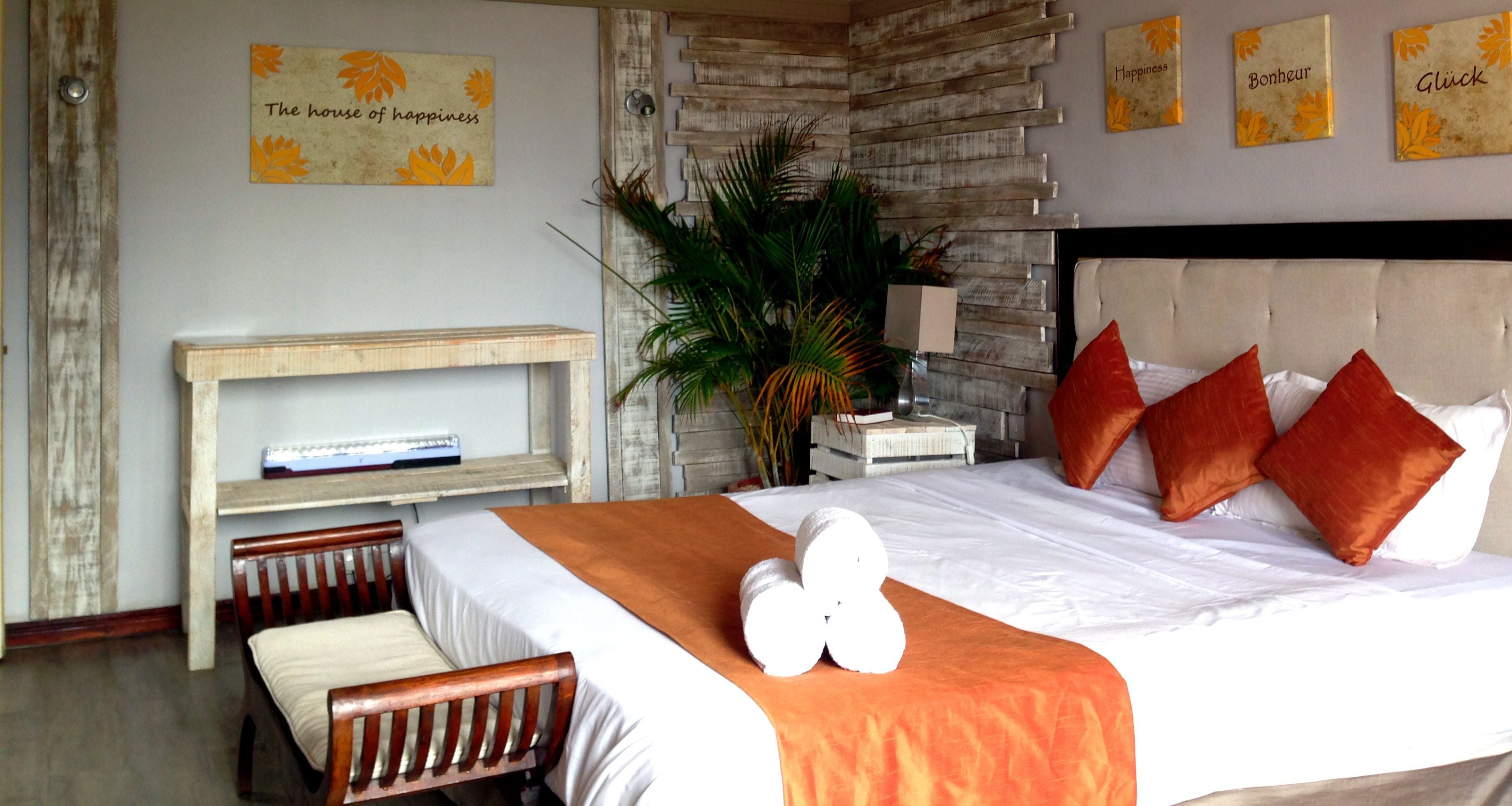 Double Room, Pool View (Room 1) | Minibar, in-room safe, soundproofing, cots/infant beds