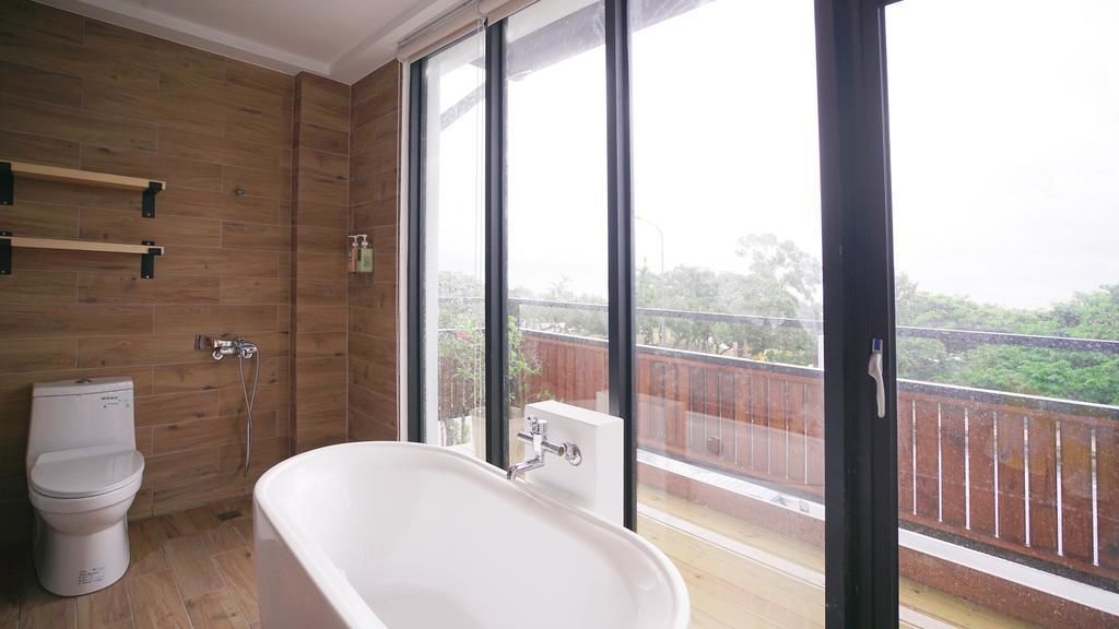 Double Room, Bathtub | Bathroom | Hair dryer, slippers, towels, soap