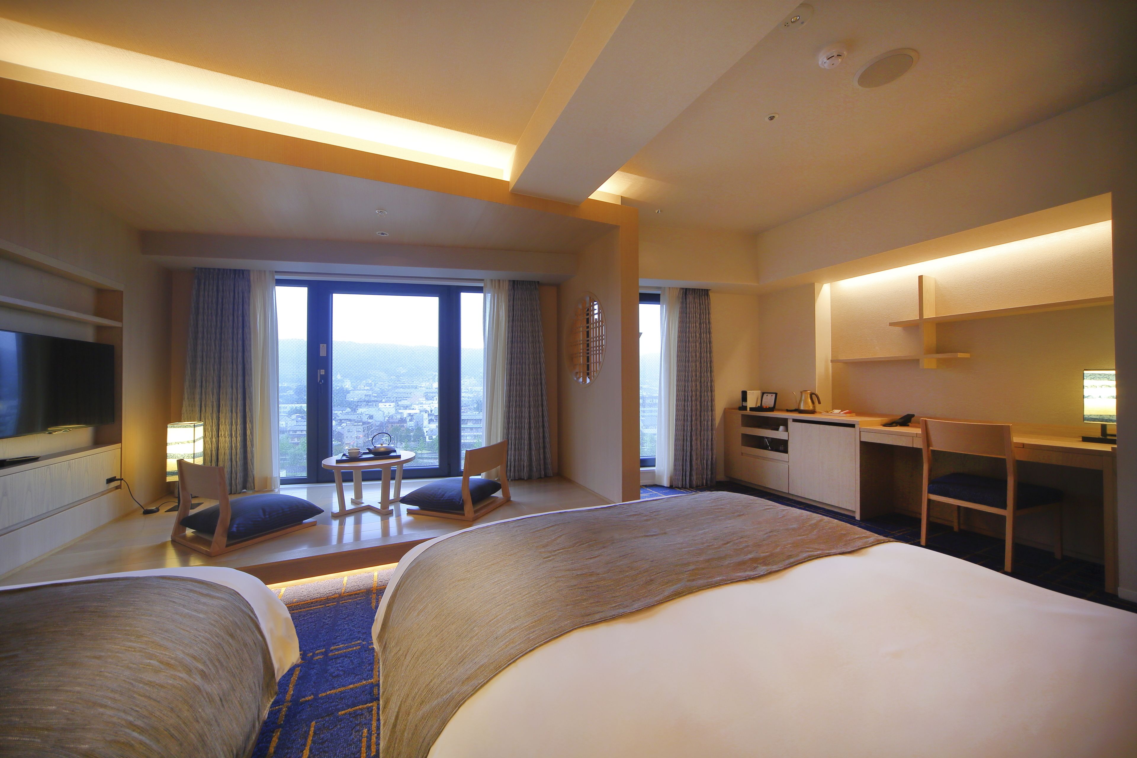 premium bedding, down duvets, in-room safe, individually decorated