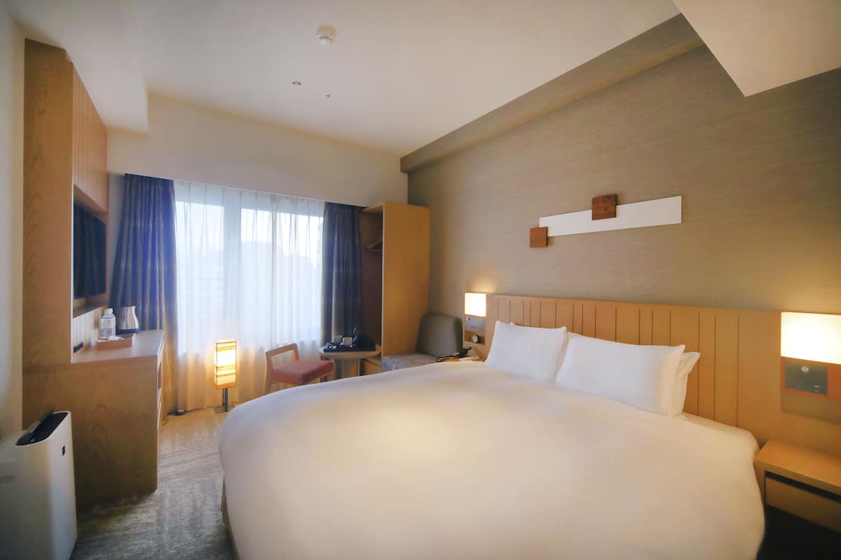 Premium bedding, down duvets, in-room safe, individually decorated