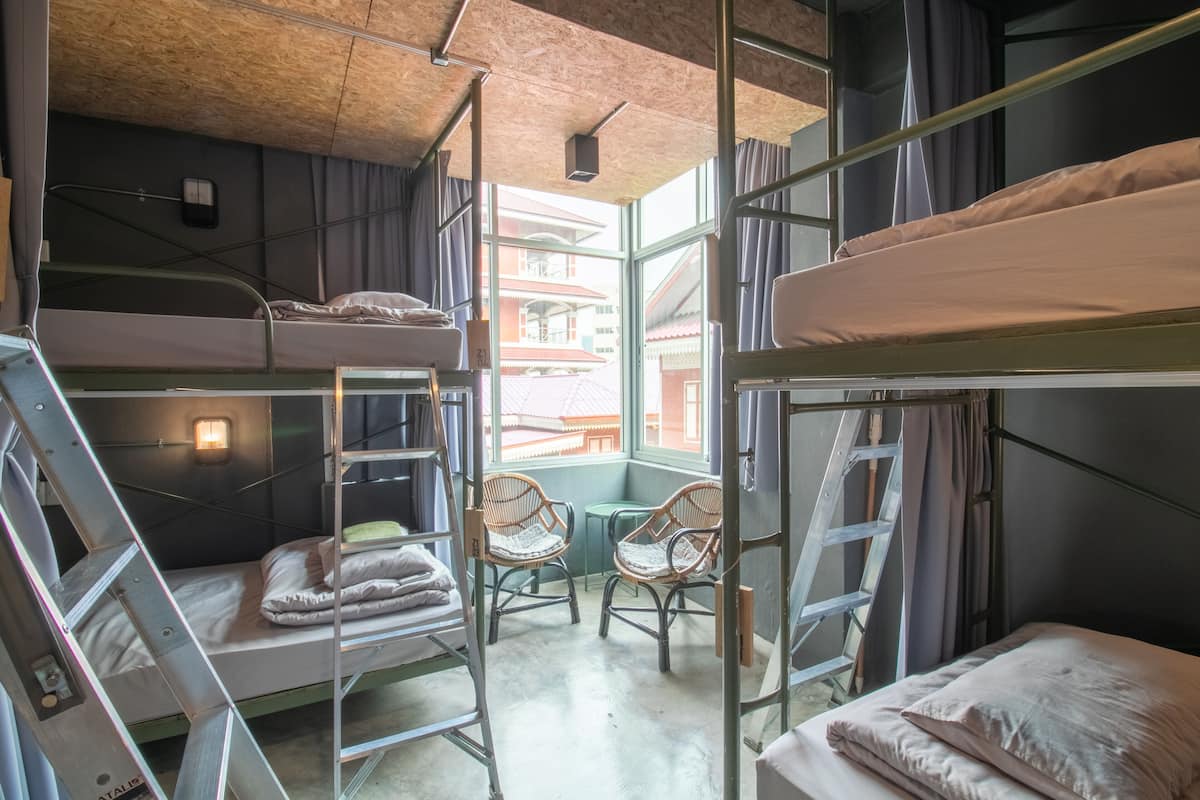 Desk, blackout curtains, free WiFi