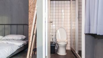 Standard Double with Private Bathroom | Bathroom | Shower, free toiletries, hair dryer, slippers