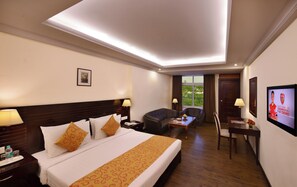 Deluxe-Zimmer | Minibar, Schreibtisch, Zustellbetten, kostenloses WLAN