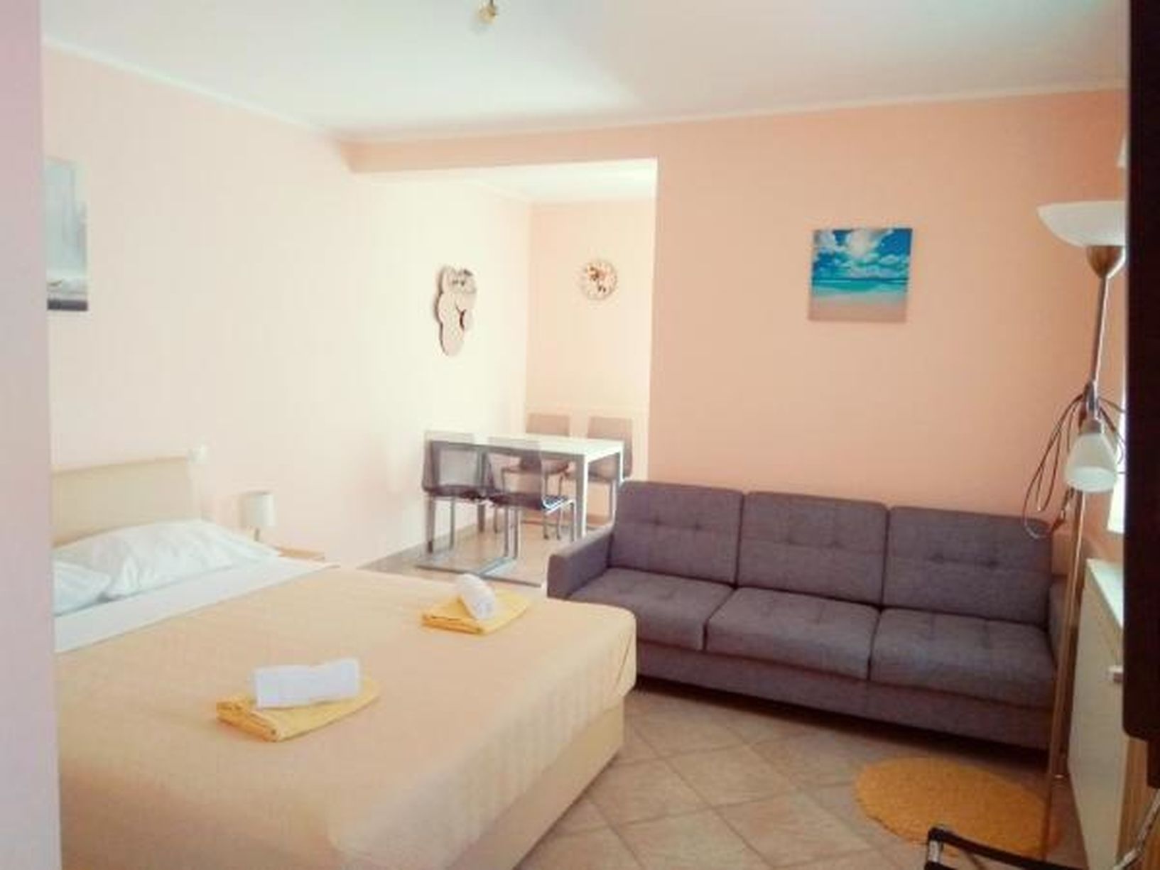 Coffres-forts dans les chambres, bureau, rideaux occultants