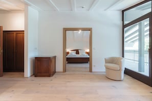 Traditional Suite | 1 bedroom, hypo-allergenic bedding, minibar, free WiFi