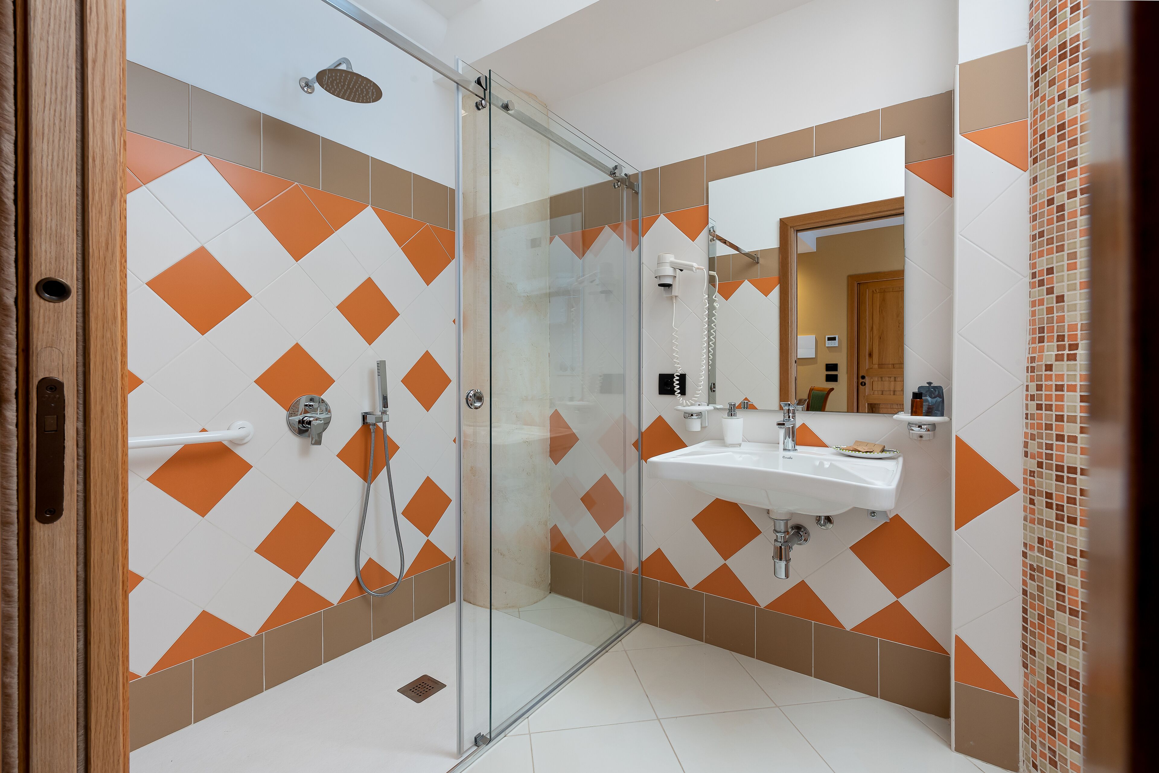 double or twin room, balcony | bathroom | shower, deep-soaking bathtub, rainfall showerhead, free toiletries