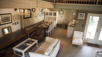 Family House | Living area | Flat-screen TV