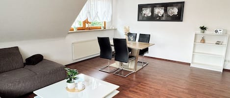 Apartment, 2 Bedrooms, Balcony | Living area