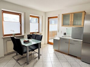 Private kitchen - Ferienwohnung Weiher nähe Nürnberg Messe (Schwanstetten)