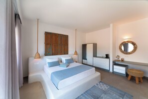 Deluxe Room, Balcony