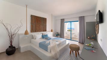 Panorama kamer, balkon | 1 slaapkamer, een kluis op de kamer, een bureau, geluiddichte muren