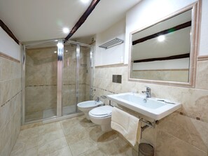 Design Double or Twin Room, Terrace | Minibar, in-room safe, desk, soundproofing - Residenza LoryLu (Tropea)