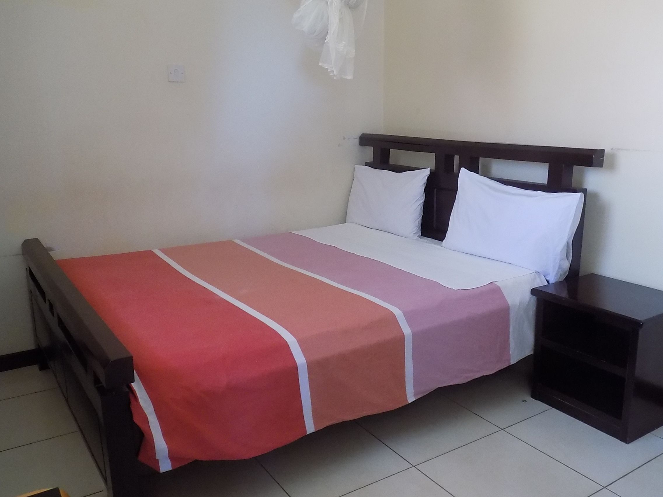 Desk, free WiFi, bed sheets