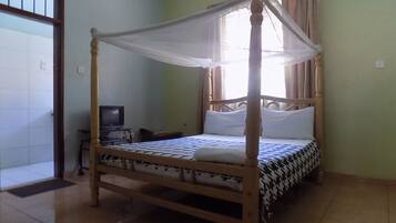 Kahden hengen standard-huone | Työpöytä, ilmainen Wi-Fi, vuodevaatteet