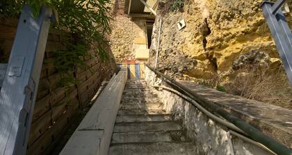 Gite Troglodyte Atypique - Suite du Ciel, vue sur la Loire - prĂšs des chĂąteaux