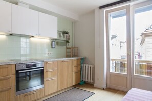 Two bedroom apartment in Pilies street nr.23 | 1 sovrum, sängtillbehör av högsta kvalitet och skrivbord