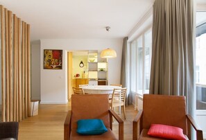 1 bedroom, premium bedding, desk, iron/ironing board - Apartments in Latako and Pilies Streets (Vilnius)
