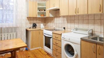 1 habitación, ropa de cama de alta calidad y escritorio