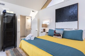1 dormitorio, tabla de planchar con plancha, wifi y ropa de cama