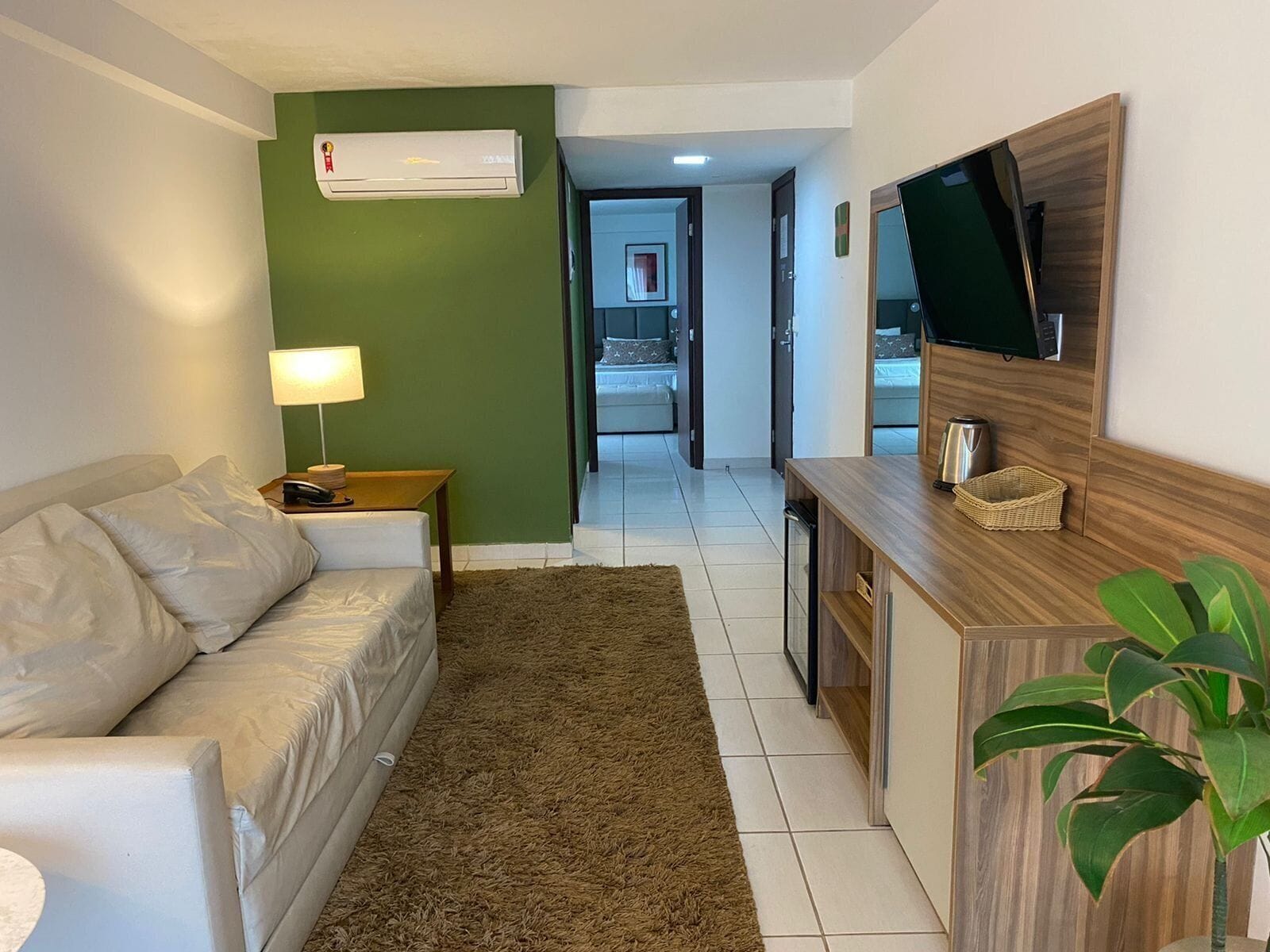 Panoramic-Apartment | Zimmersafe, individuell dekoriert, individuell eingerichtet