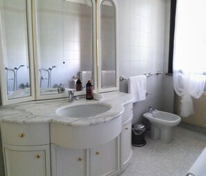 Double Room, Terrace | Bathroom