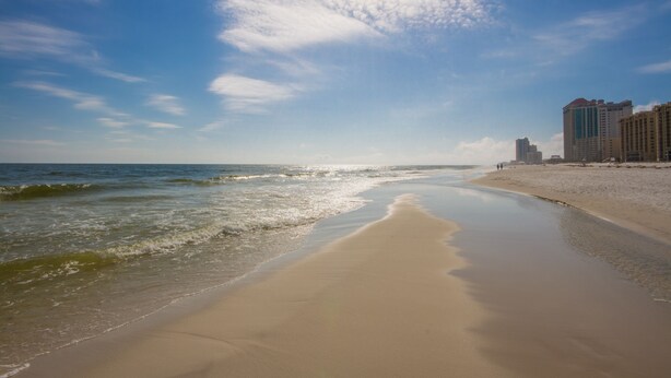 On the beach - Phoenix V by Luxury Gulf Rentals (Orange Beach)