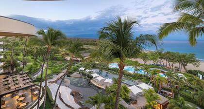 3 makuuhuoneen koti merinäköalalla ja uima-altaalla!