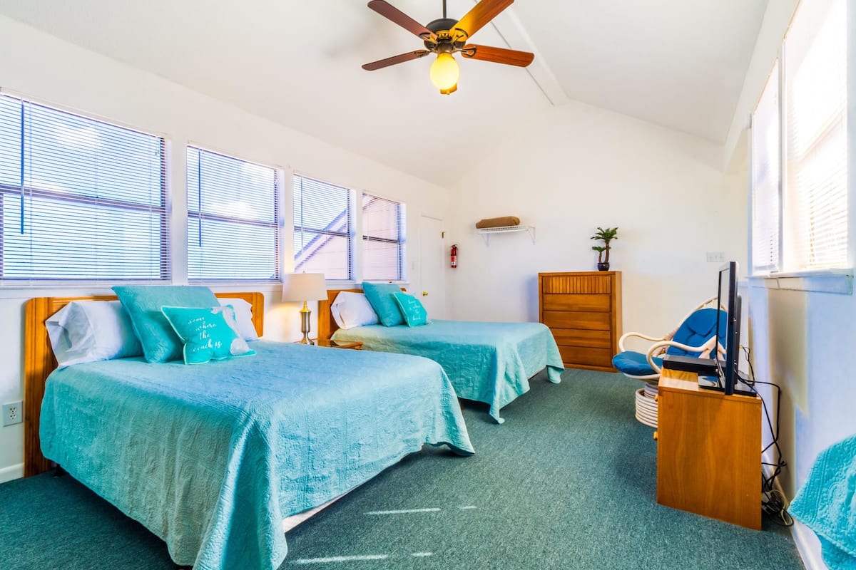 Two Bedroom Gulf View | Individually decorated, individually furnished, free WiFi, bed sheets