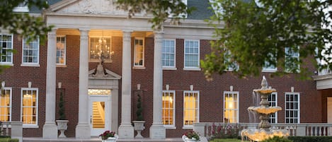 واجهة المنشأة