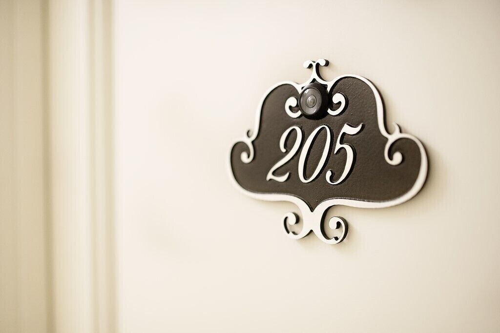 grand room, non smoking, private bathroom (2nd floor) | premium bedding, down duvets, in-room safe, individually decorated