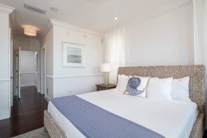 3 bedrooms, iron/ironing board, travel cot, free WiFi