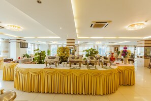Buffet - Thien An Riverside Hotel (Quang Ngai)