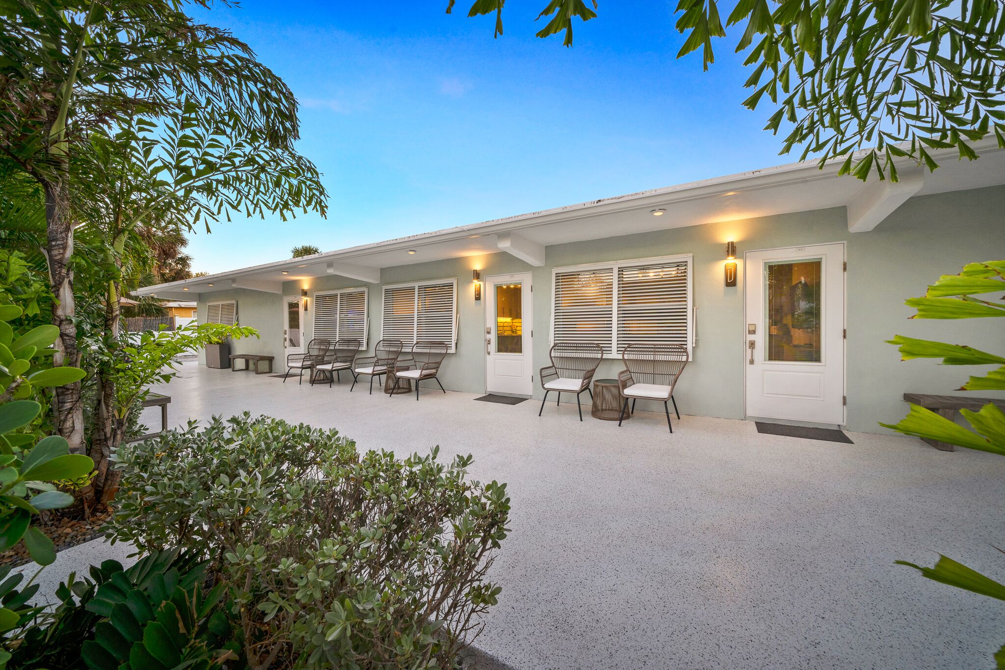 Modern & Beautiful 1BR with Amazing Beach Access! - Unit F