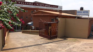 Entrada de la propiedad