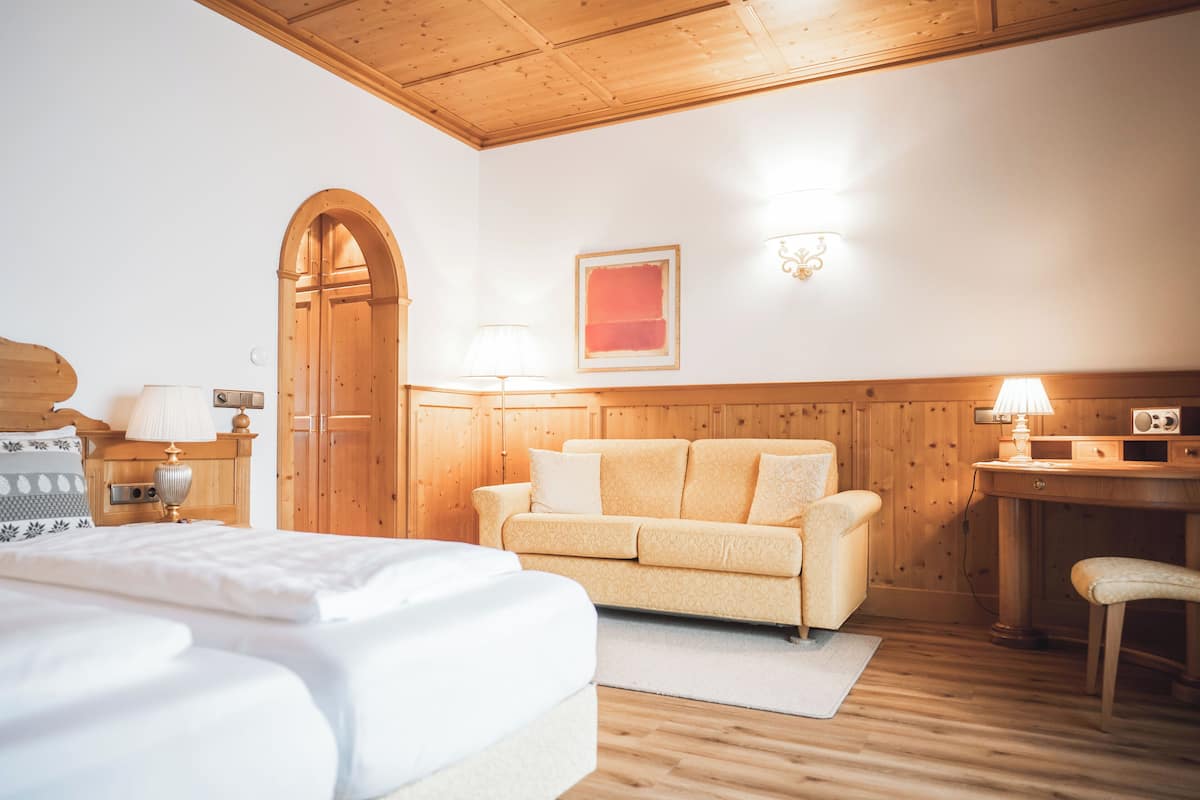 superior double room | in-room safe, desk, laptop workspace, free wifi