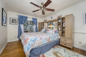 10 slaapkamers, een strijkplank/strijkijzer, gratis wifi, beddengoed