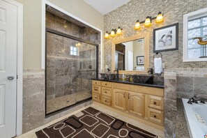 Ensemble douche/baignoire, serviettes fournies