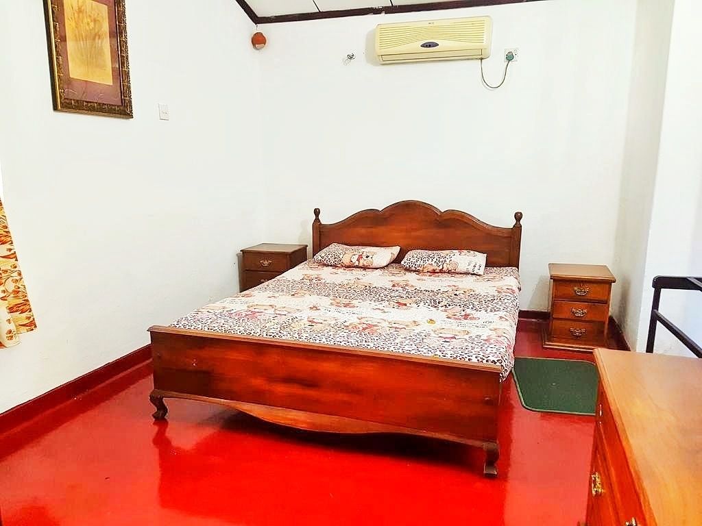 Habitación Deluxe | Ropa de cama de alta calidad y caja de seguridad en la habitación 