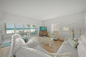 Smart TV, foosball, table tennis - Island House Beach Resort 4S (Siesta Key)