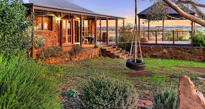 Una vista a una granja Hill Hill Hill Cottage