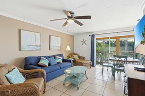 Télévision, lecteur de DVD, chaîne hi-fi, espaces bureaux