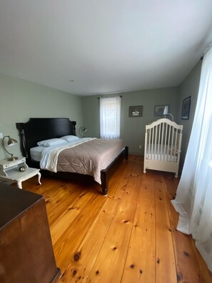 3 dormitoris, planxa i posts de planxar, wifi gratuïta i roba de llit 