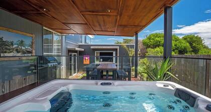 Island Getaway, Outdoor Spa, Games Room