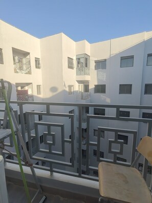 Property grounds - Tidy and Calm appartment  equiped with WiFI  close to airport and ocean (Tanger)