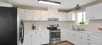 Bay Front, Private Dock, Kayak Walk-In, Cape San Blas ~ Hideaway Bay